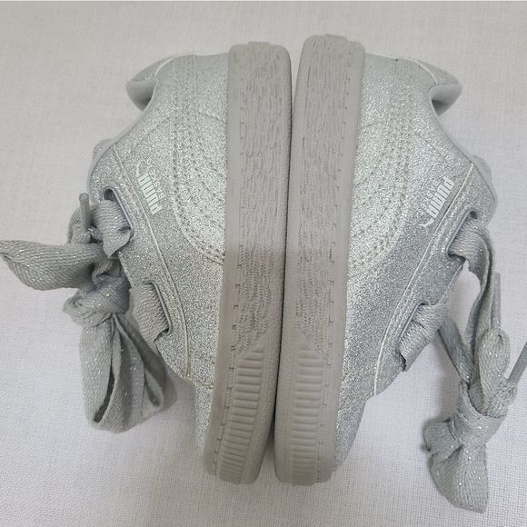 EUC Puma Silver Grey Glitter Basket Heart Sneaker Sz 7 (toddler) - Picture 5 of 8